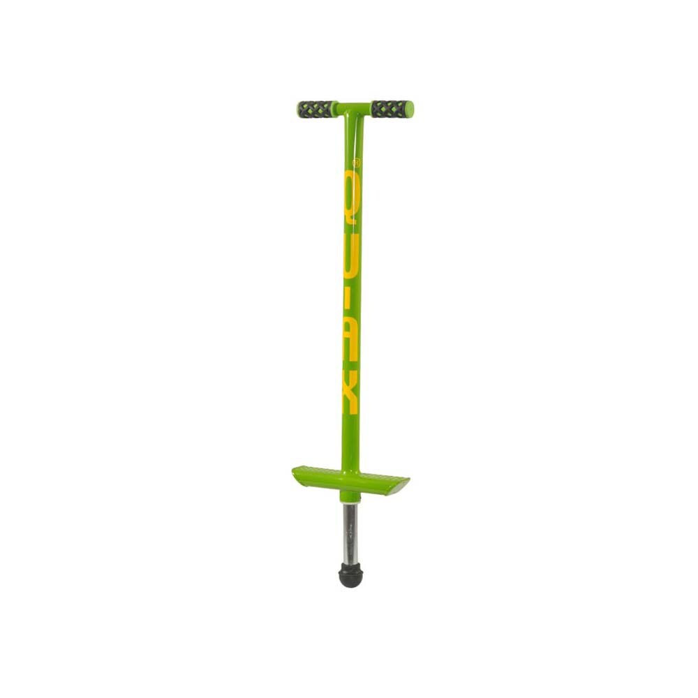 Ljusgrön Qu-Ax hoppstylta (Pogo Stick) med gul logotyp, T-format handtag och svart gummitass. Avsedd för vikt upp till 20 kg