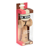 KROM Strogo Neapolitan är en kendama designad med inspiration från trefärgad glass (neapolitan ice cream). Den är konstruerad för att vara både estetiskt tilltalande och funktionell för avancerade tricks.